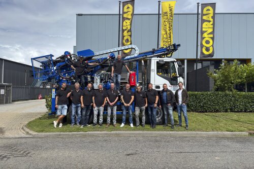Rohe & Sohn GmbH investiert in den Conrad Boxer 150 GT auf Lkw für Erdwärmebohrungen