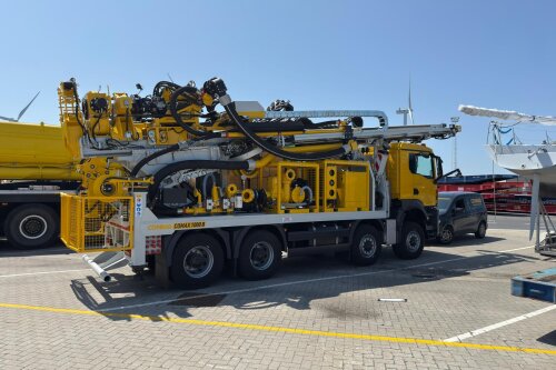 Hellema Holland aus Chile investiert in einen Comax 1000 auf Lkw für Brunnenbohrungen